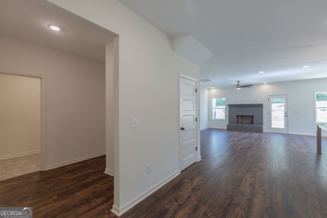 316 Hammerstone Court, Senoia, GA 30276