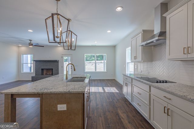 316 Hammerstone Court, Senoia, GA 30276