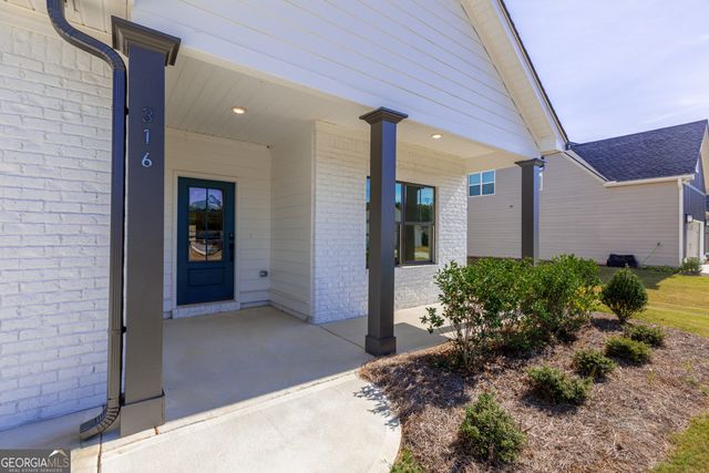 316 Hammerstone Court, Senoia, GA 30276