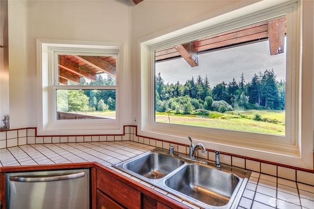 2801 West Valley Road, Chimacum, WA 98325