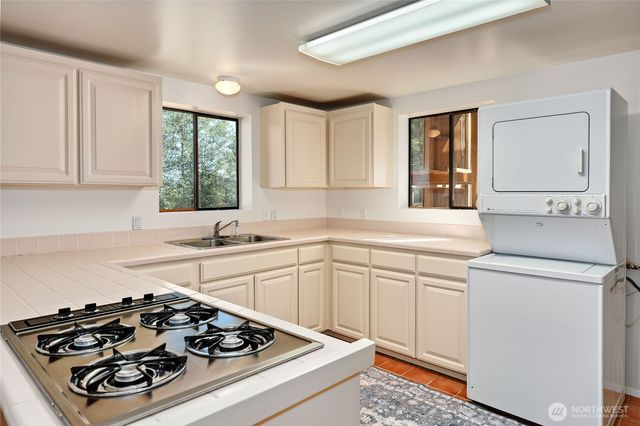 2801 West Valley Road, Chimacum, WA 98325