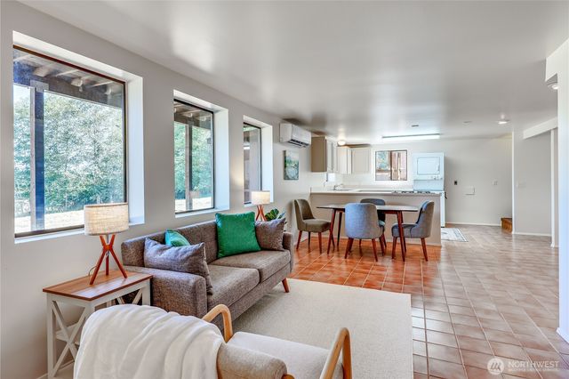 2801 West Valley Road, Chimacum, WA 98325