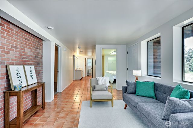 2801 West Valley Road, Chimacum, WA 98325