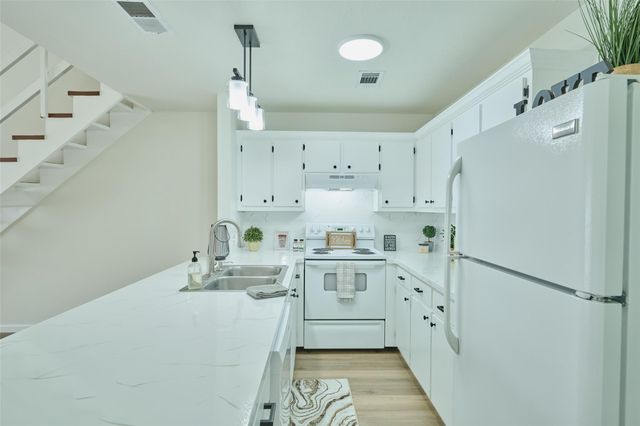 21 Harbour Row Drive 23, Coldspring, TX 77331