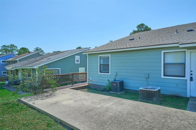 21 Harbour Row Drive 23, Coldspring, TX 77331