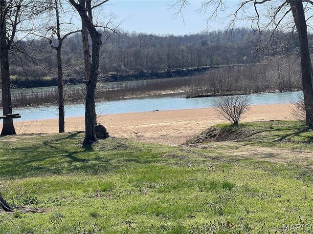 252 Trails End Way, Doniphan, MO 63935