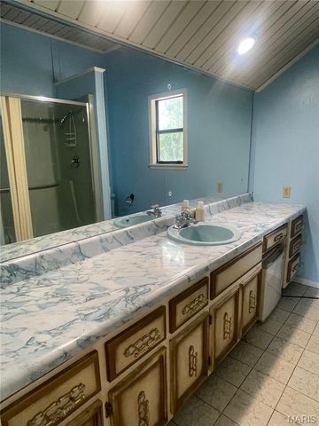 252 Trails End Way, Doniphan, MO 63935