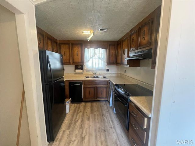 252 Trails End Way, Doniphan, MO 63935