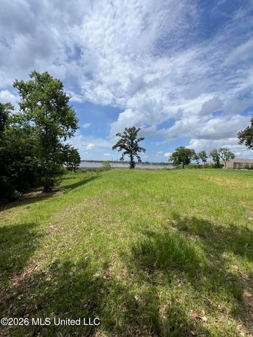 455 Sanlenay Court, Biloxi, MS 39531