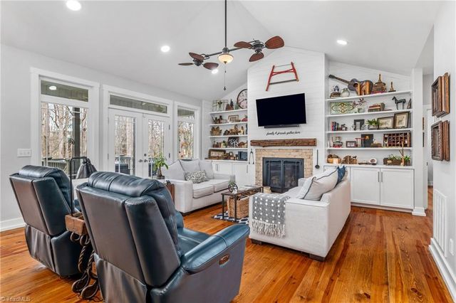 115 Oak Drive, Boonville, NC 27011