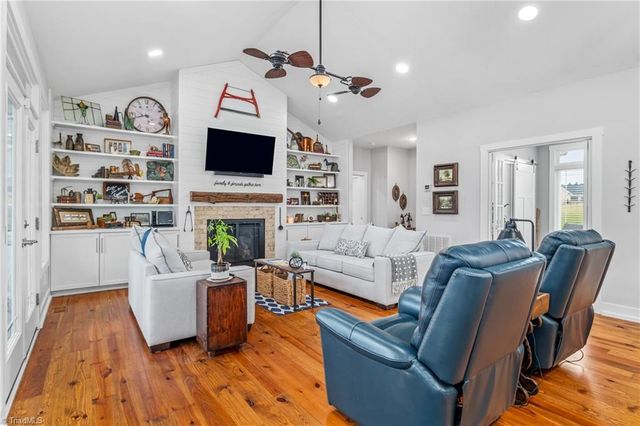 115 Oak Drive, Boonville, NC 27011