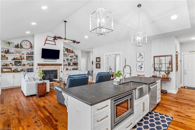 115 Oak Drive, Boonville, NC 27011