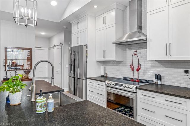 115 Oak Drive, Boonville, NC 27011