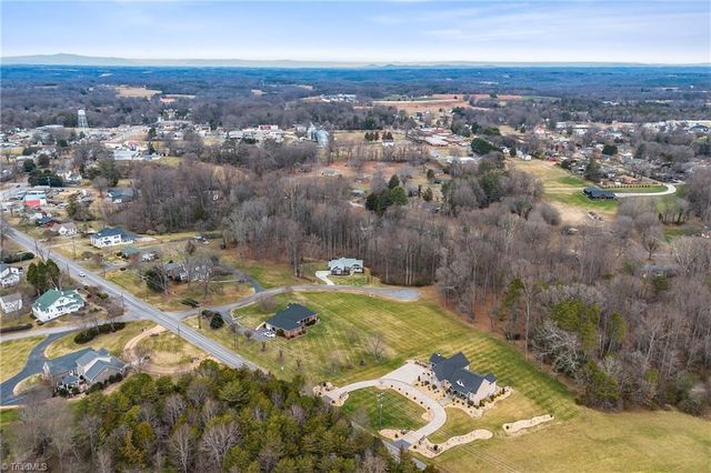 115 Oak Drive, Boonville, NC 27011