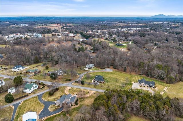 115 Oak Drive, Boonville, NC 27011