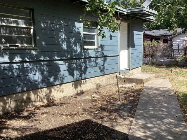 2240 Bonnie Brae Avenue, Fort Worth, TX 76111