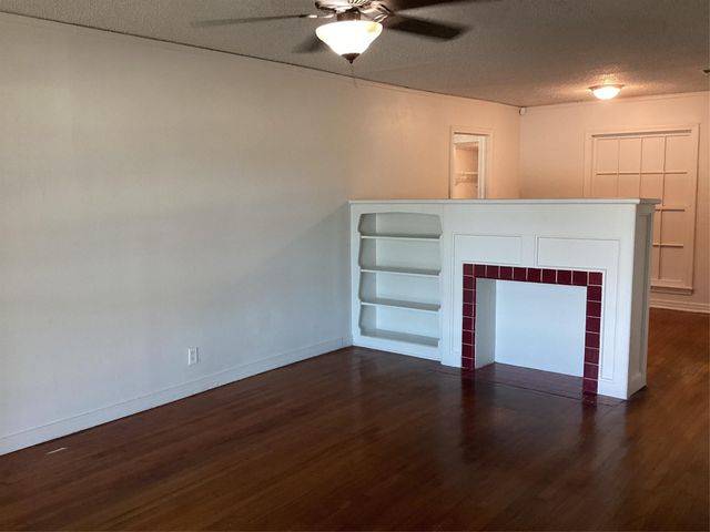 2240 Bonnie Brae Avenue, Fort Worth, TX 76111