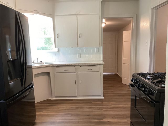 2240 Bonnie Brae Avenue, Fort Worth, TX 76111