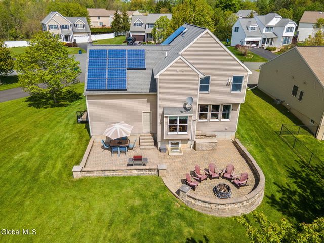 17 Hilltop Drive, Cohoes, NY 12047