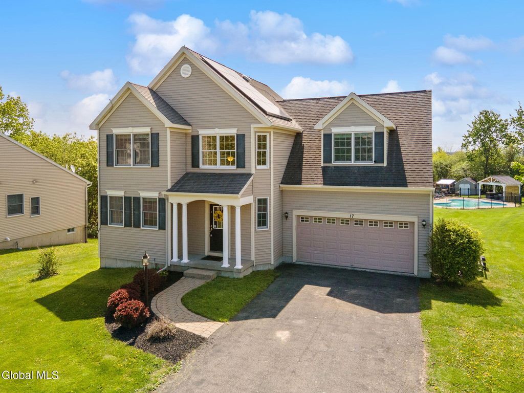 17 Hilltop Drive, Cohoes, NY 12047