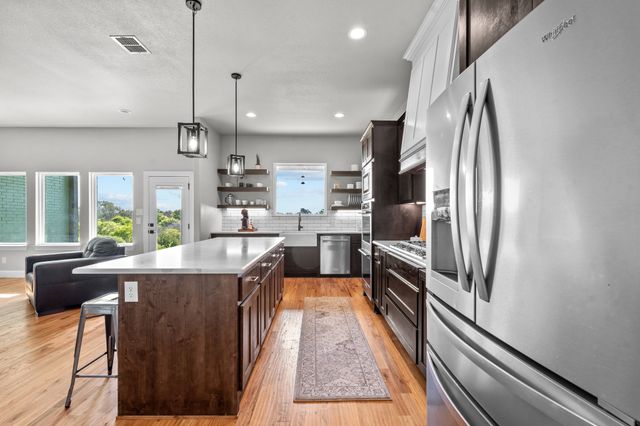 2100 Shady Grove Road, Weatherford, TX 76088