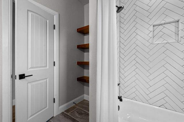 2100 Shady Grove Road, Weatherford, TX 76088