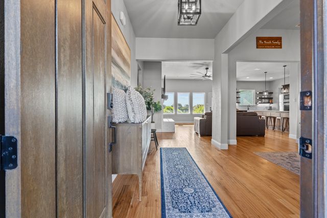 2100 Shady Grove Road, Weatherford, TX 76088