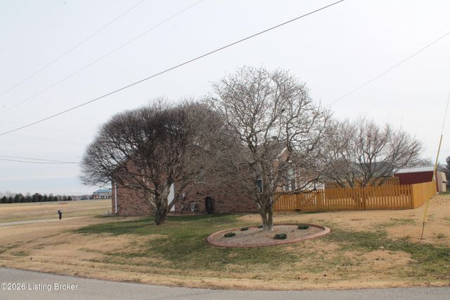 175 Bluegrass Way, Mt Washington, KY 40047