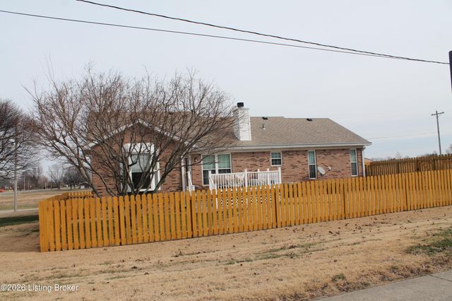 175 Bluegrass Way, Mt Washington, KY 40047