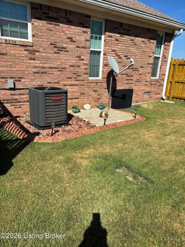 175 Bluegrass Way, Mt Washington, KY 40047