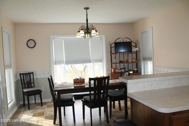 175 Bluegrass Way, Mt Washington, KY 40047