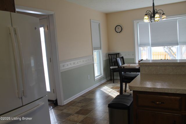 175 Bluegrass Way, Mt Washington, KY 40047