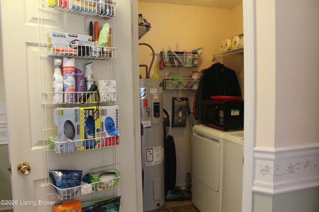 175 Bluegrass Way, Mt Washington, KY 40047