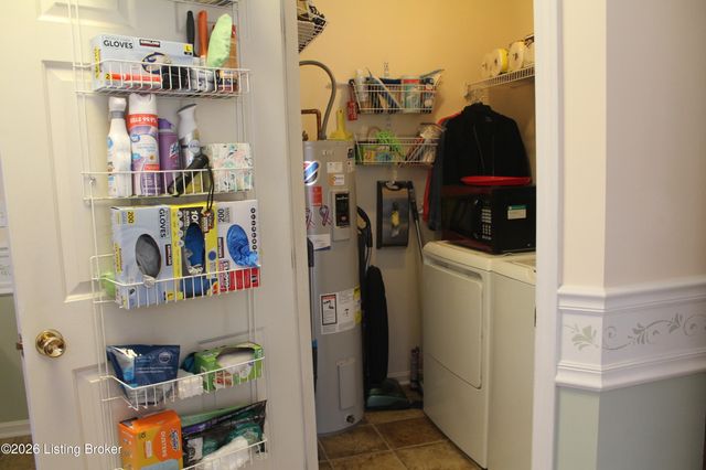 175 Bluegrass Way, Mt Washington, KY 40047