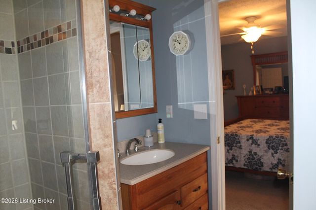 175 Bluegrass Way, Mt Washington, KY 40047