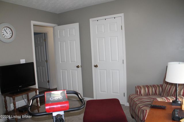 175 Bluegrass Way, Mt Washington, KY 40047