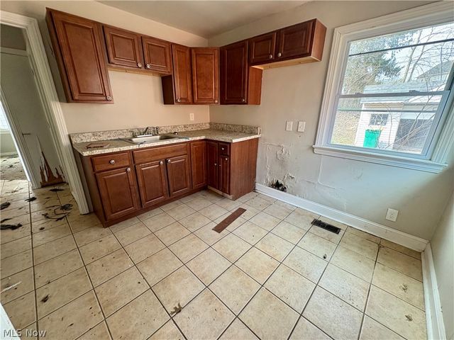 20803 Kenyon, Maple Heights, OH 44137