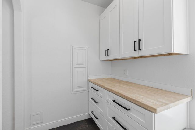 8472 Grand Lake Estates Drive, Montgomery, TX 77316