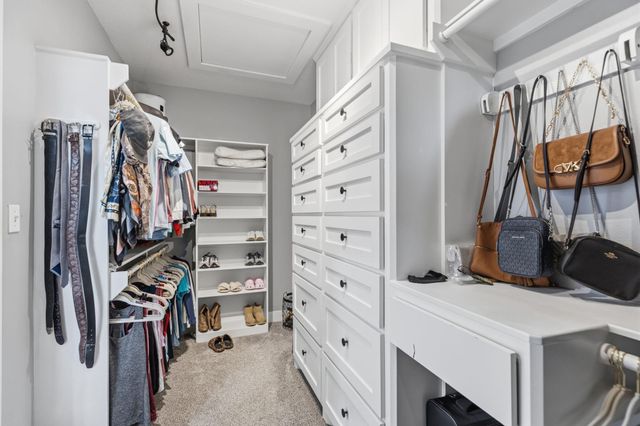 8472 Grand Lake Estates Drive, Montgomery, TX 77316