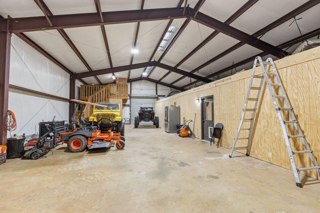 8472 Grand Lake Estates Drive, Montgomery, TX 77316