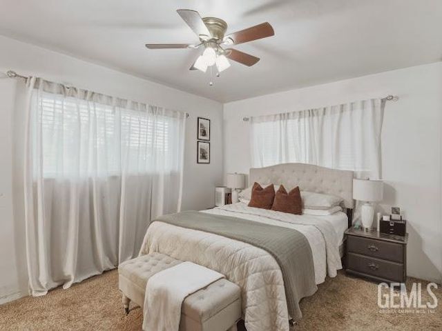 445 atlantic Avenue, Shafter, CA 93263