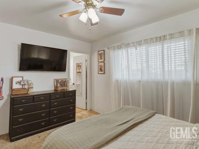 445 atlantic Avenue, Shafter, CA 93263