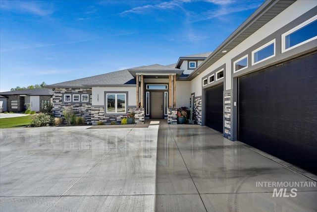 1587 Clear Creek Loop, Twin Falls, ID 83301