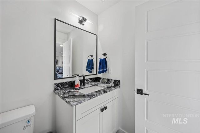 1587 Clear Creek Loop, Twin Falls, ID 83301