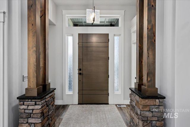 1587 Clear Creek Loop, Twin Falls, ID 83301