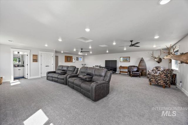 1587 Clear Creek Loop, Twin Falls, ID 83301