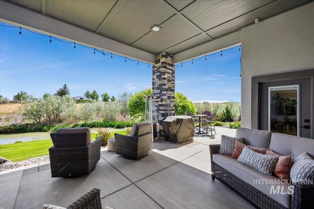1587 Clear Creek Loop, Twin Falls, ID 83301
