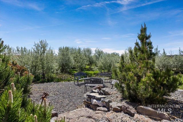 1587 Clear Creek Loop, Twin Falls, ID 83301