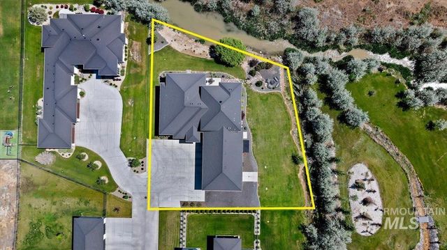 1587 Clear Creek Loop, Twin Falls, ID 83301