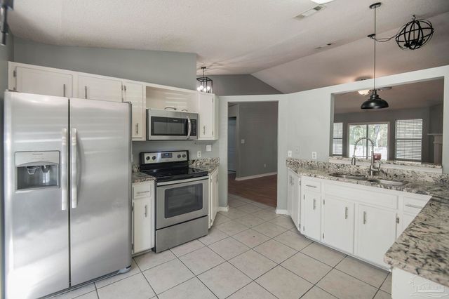 9146 Stillbridge Ln, Pensacola, FL 32514